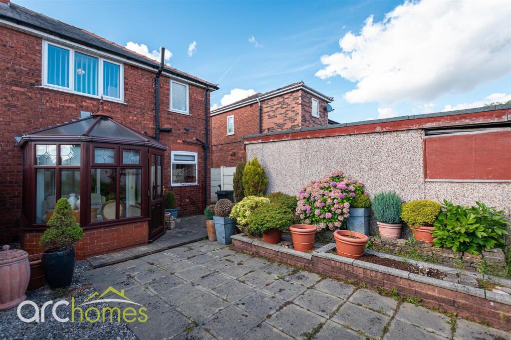 House in Wigan, Hag Fold - View 5
