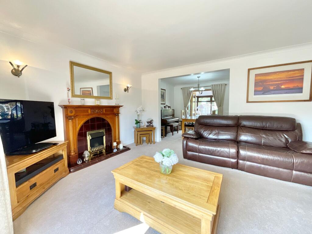 House in Stafford, Standon - More
