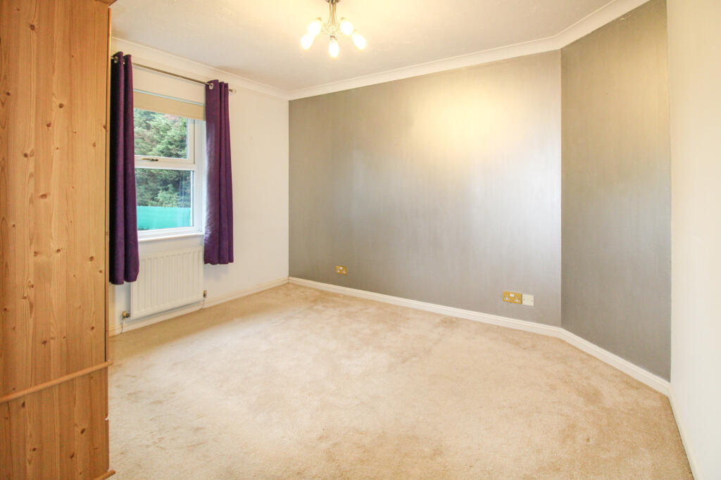Apartment in Guildford - More