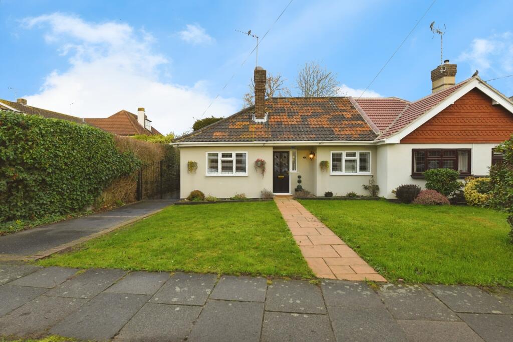 Main image of property: South Drive, BRENTWOOD, Essex, CM14