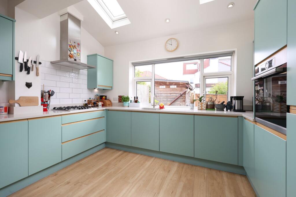House in Bristol, Golden Hill, Bishopston - More