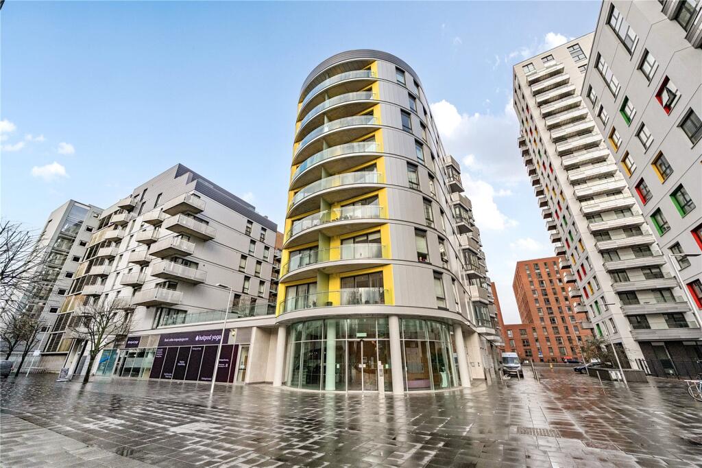 Main image of property: Chatham Place, Reading