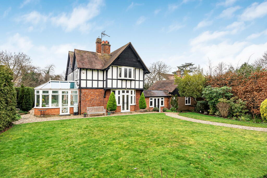 Main image of property: Epping Road, Roydon