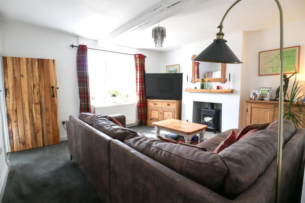 House in South Kesteven, Colsterworth - View 2