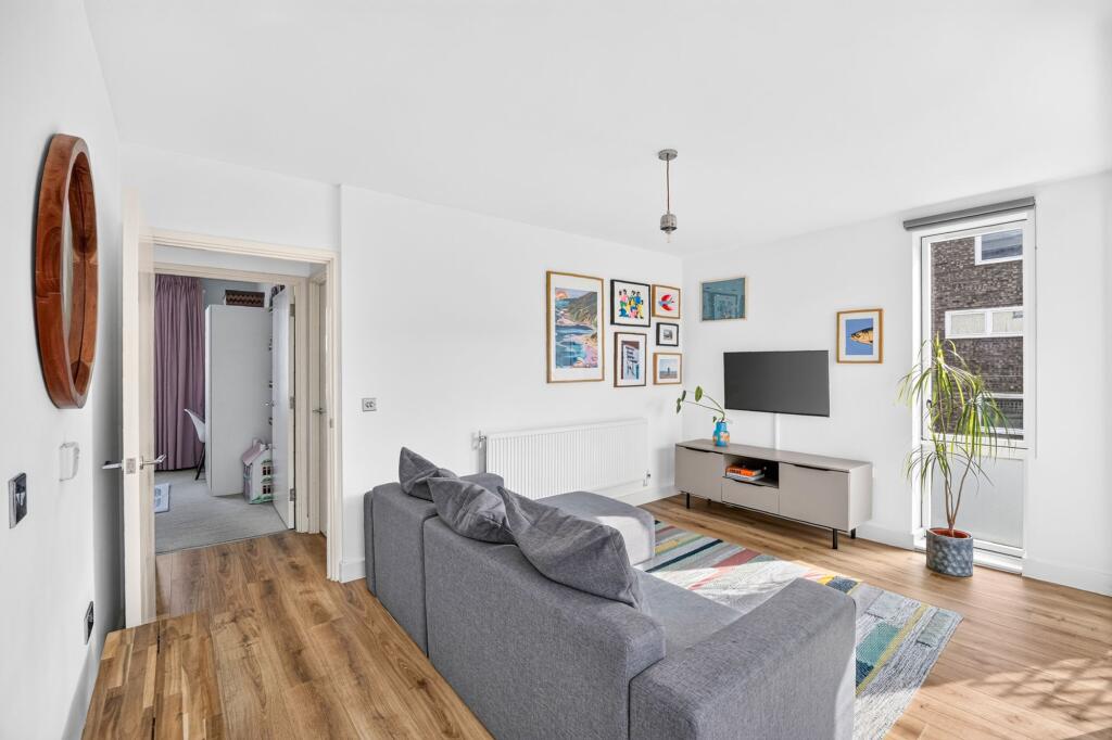 Apartment in London - View 3