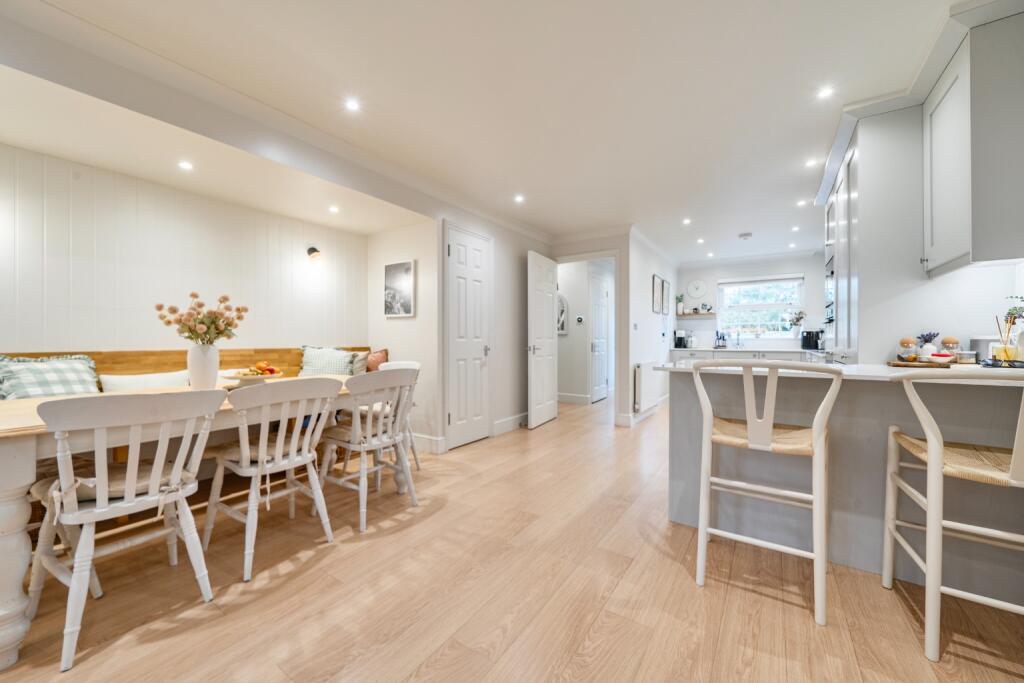 House in London, Grahame Park, Mill Hill - View 5