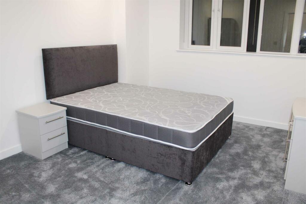 Additional image 8 of 150 High Street, West Bromwich