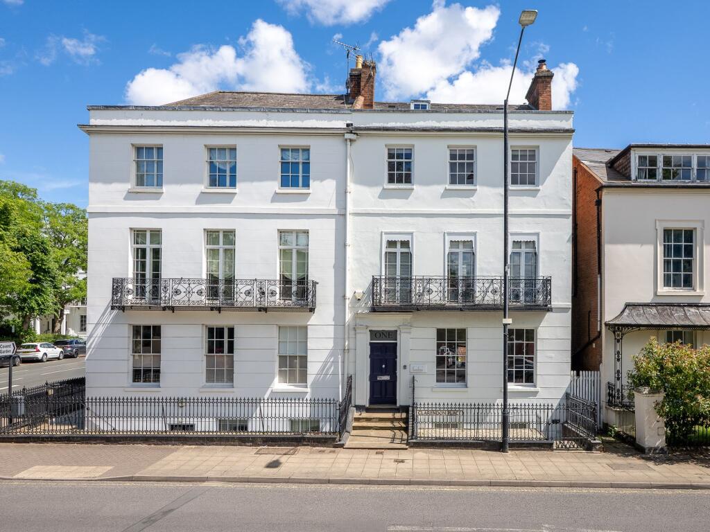 Main image of property: Clarendon Place, town Centre Location with one bedroom Annexe