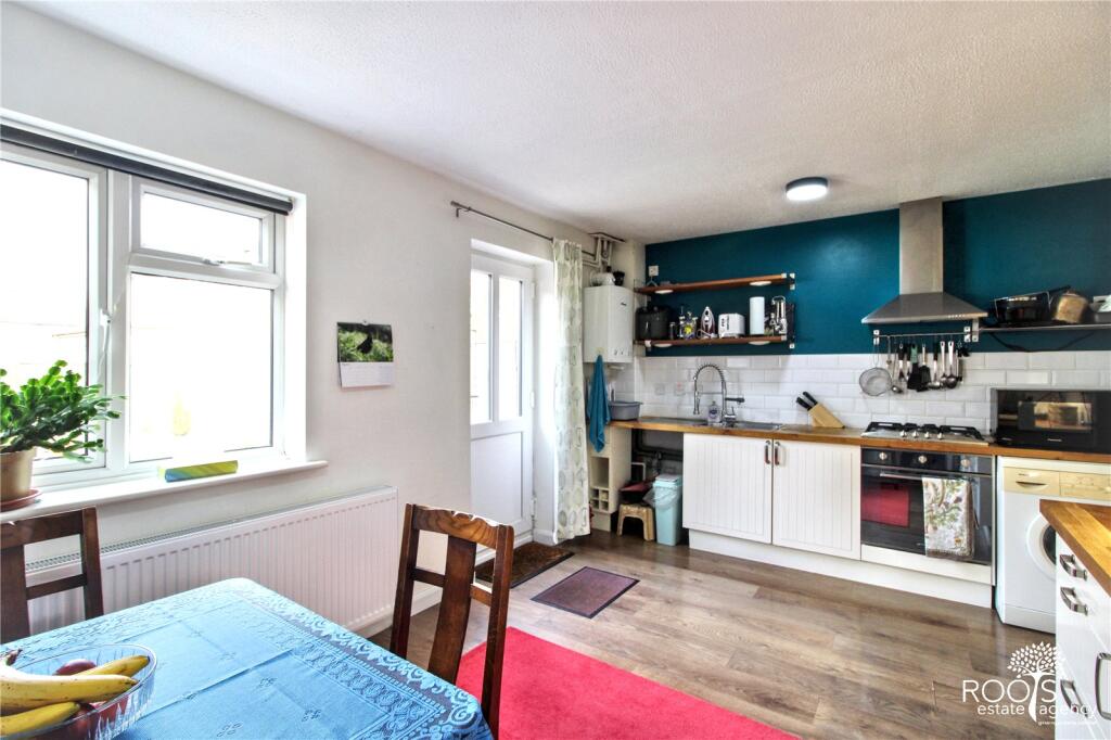 House in Newbury, West Berkshire - View 2