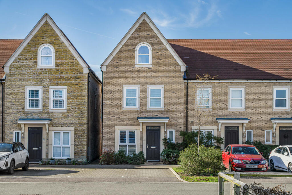 Main image of property: Clifton Close, Bicester, OX26