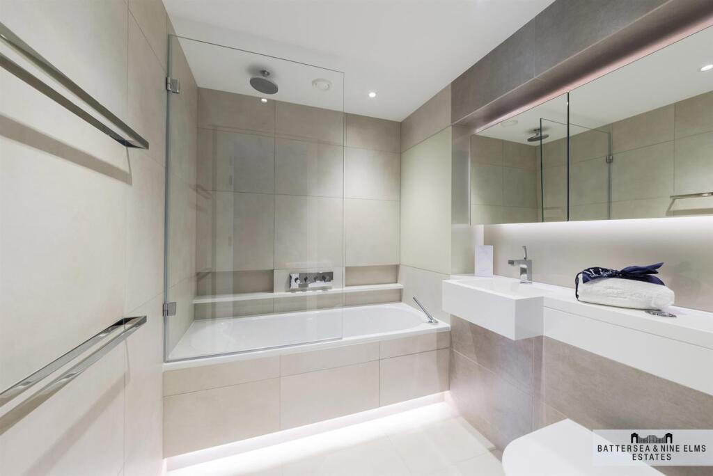 Apartment in London - View 4