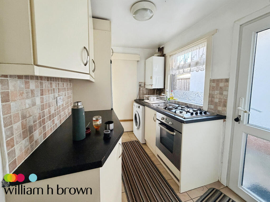 House in Thurrock, Essex - View 2