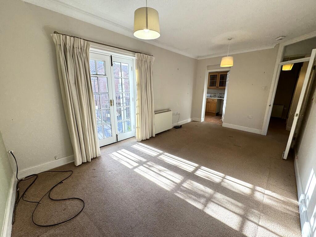 KING'S LYNN - Town Centre Apartment for Over 55's photo 3