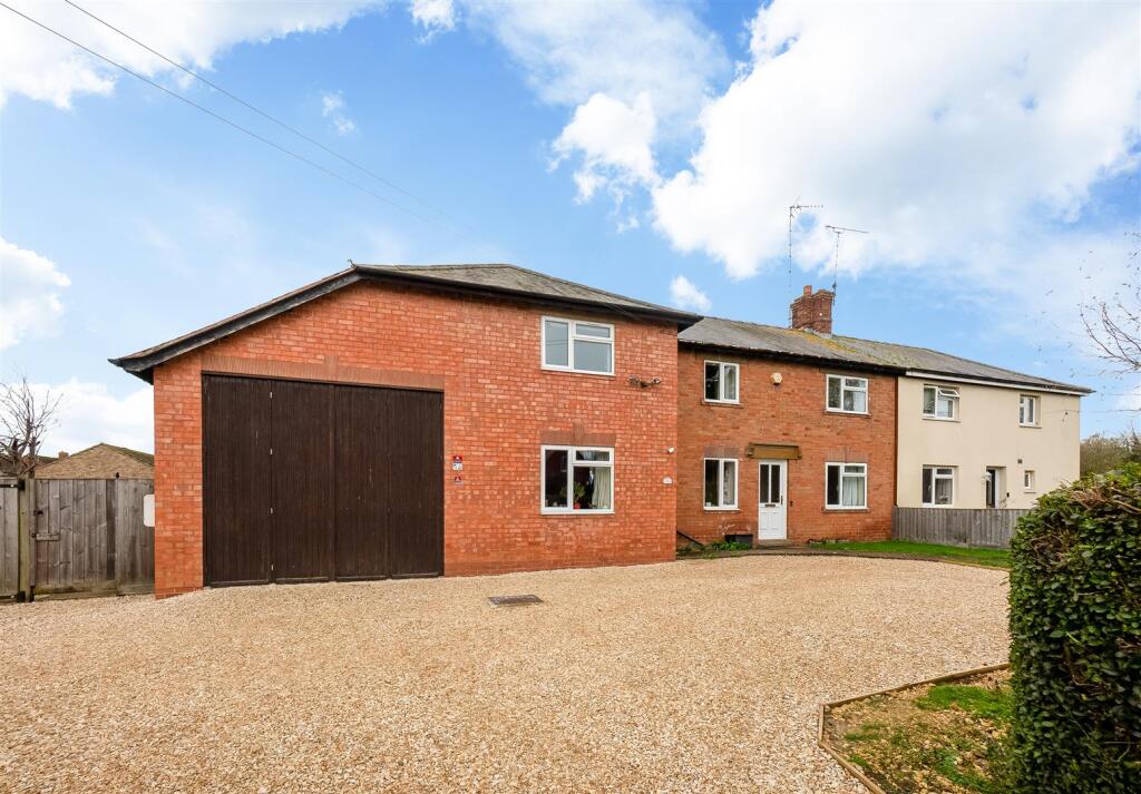 Main image of property: Darlingscote Road, Shipston-on-Stour