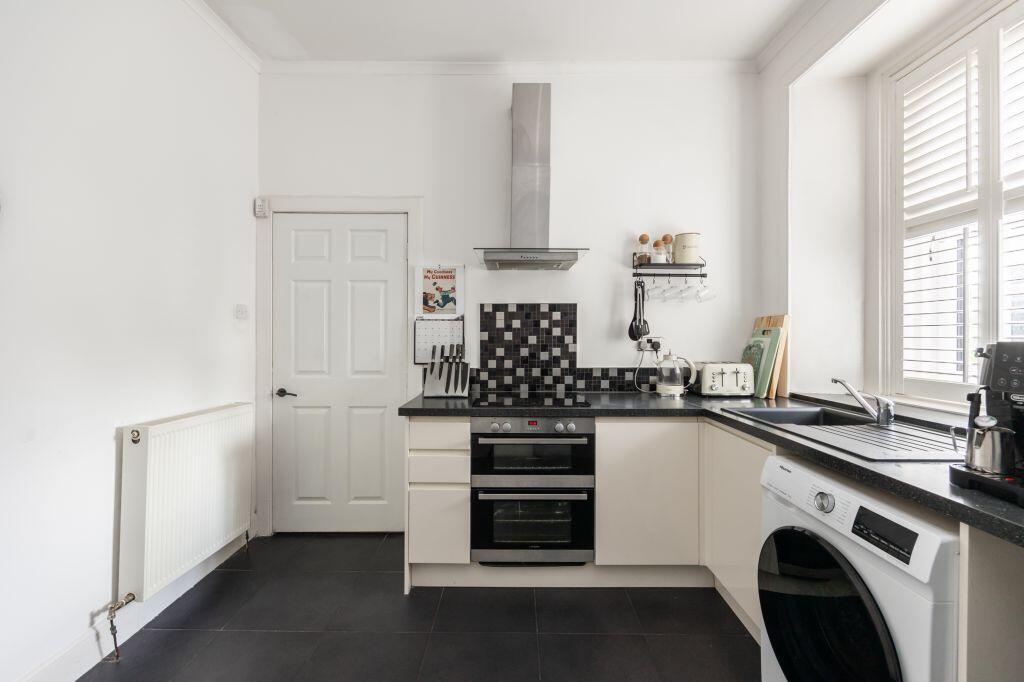 Apartment in Bonnyrigg, Hopefield - View 3