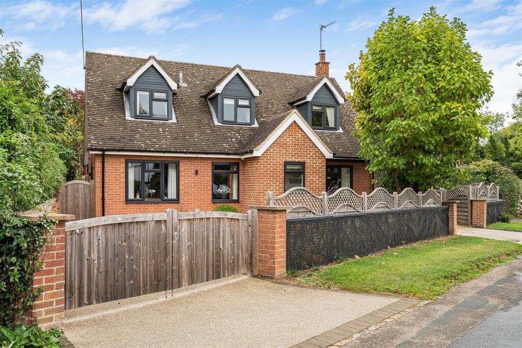 House in Hemel Hempstead, Worminghall