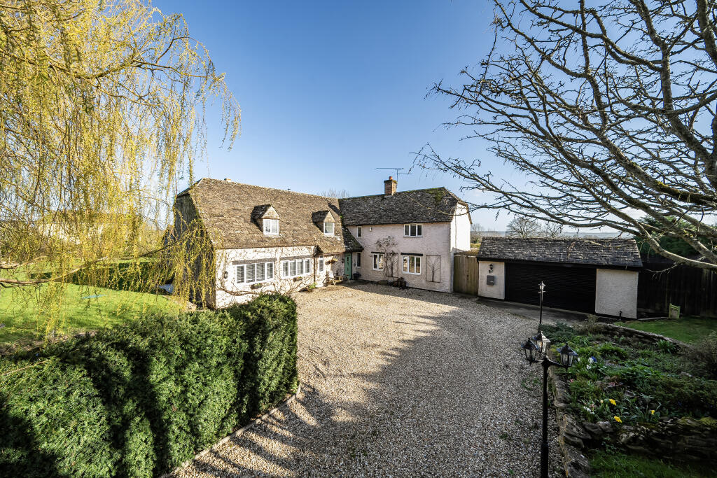 Main image of property: Hook Street, Royal Wootton Bassett, Swindon, SN4