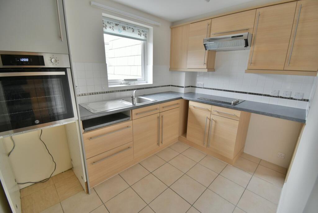 Ringwood Road, Ferndown, BH22 photo 2