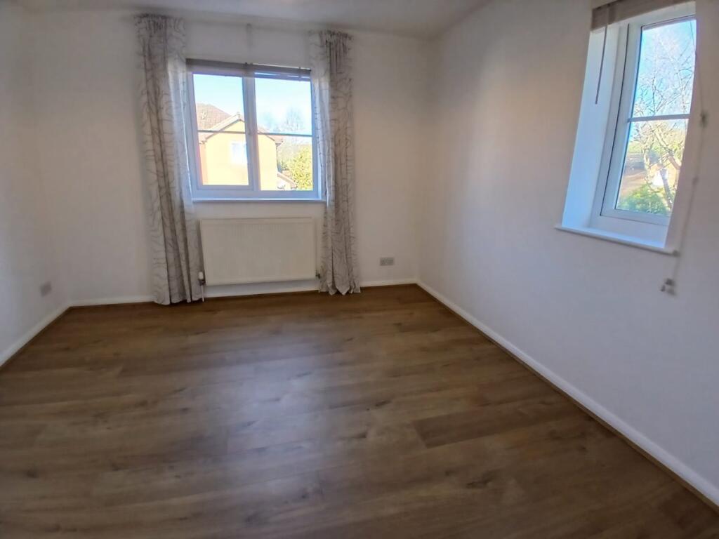 House in Redhill - View 5