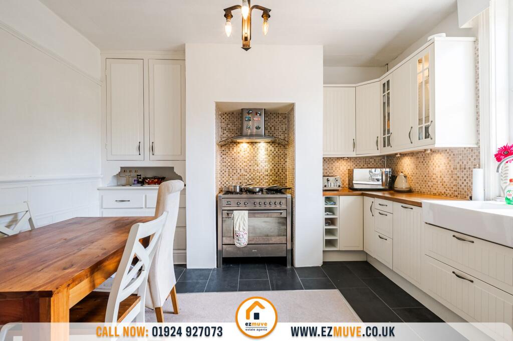 House in Kirklees, West Yorkshire - View 4