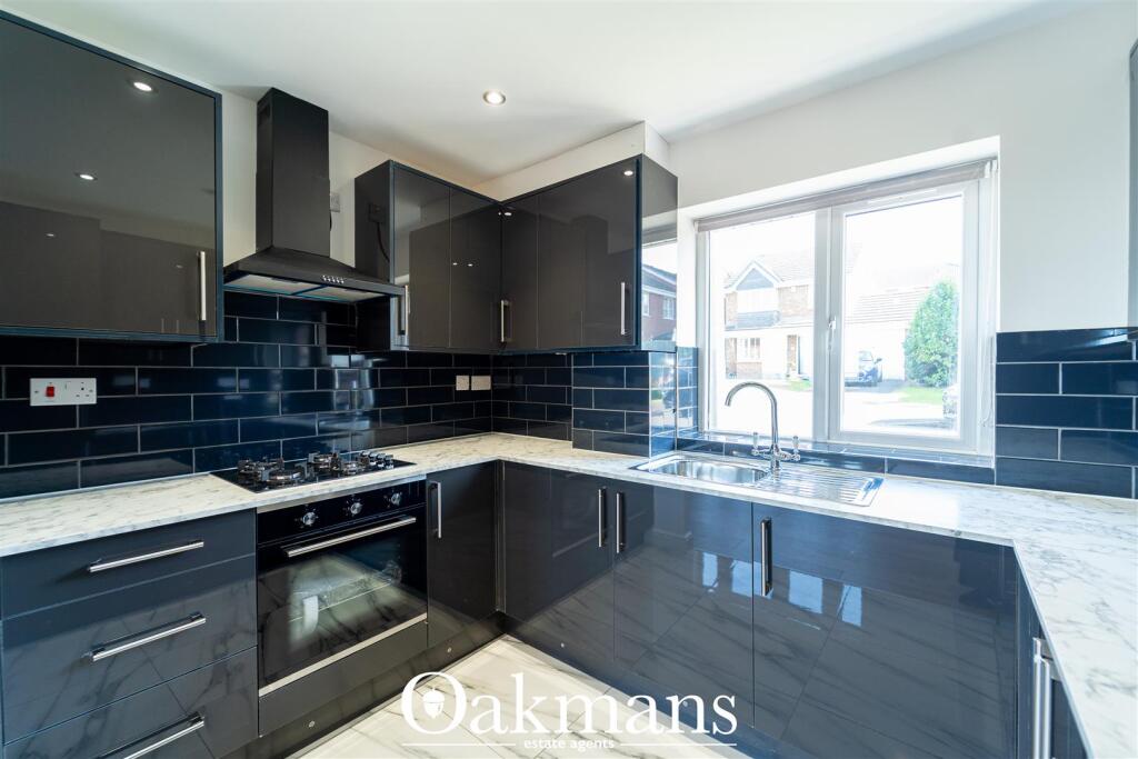 House in Sandwell, West Midlands - View 4