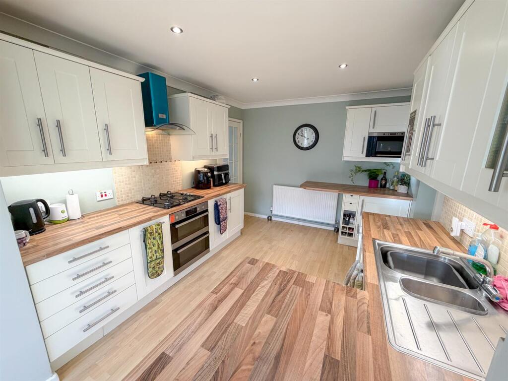 House in Llandudno - View 3