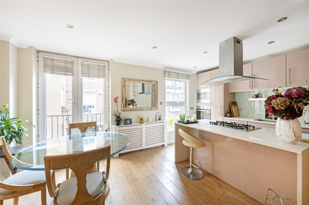 Main image of property: Elgin Mews North, Maida Vale, W9
