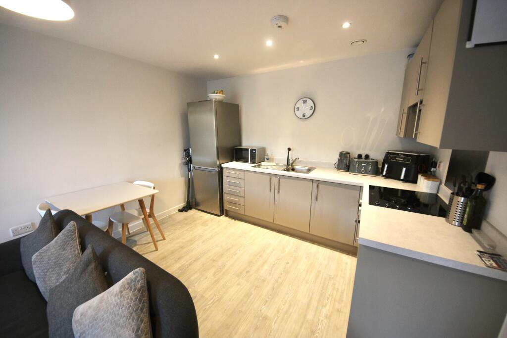 Apartment in York, Layerthorpe - View 3