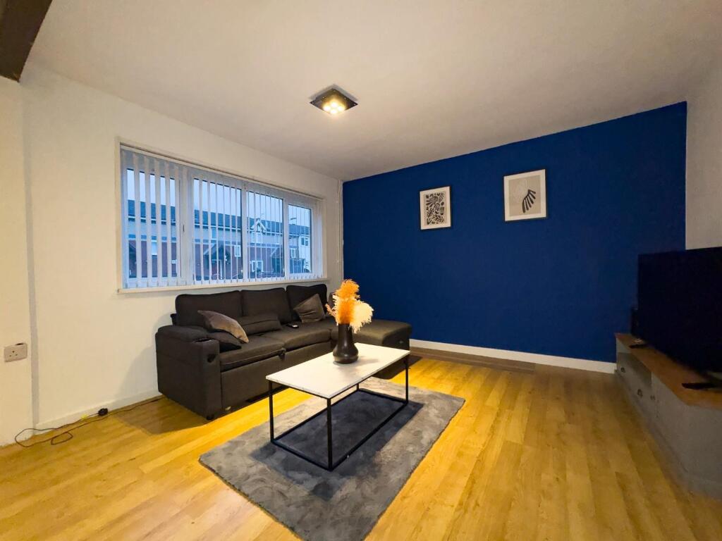 Mccready Drive, Salford photo 4