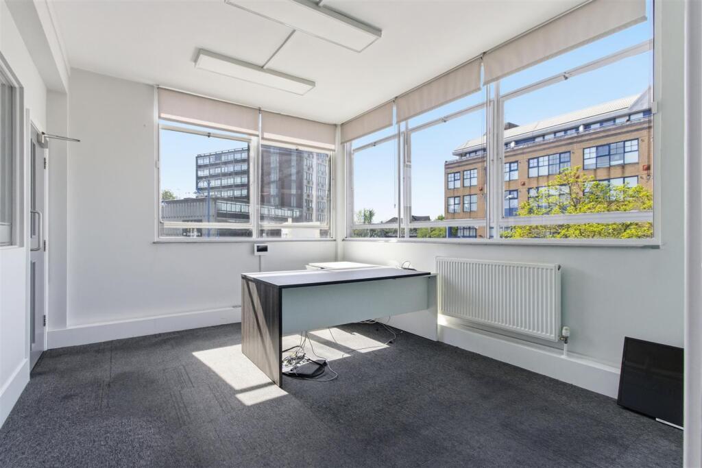 Office 4.jpg