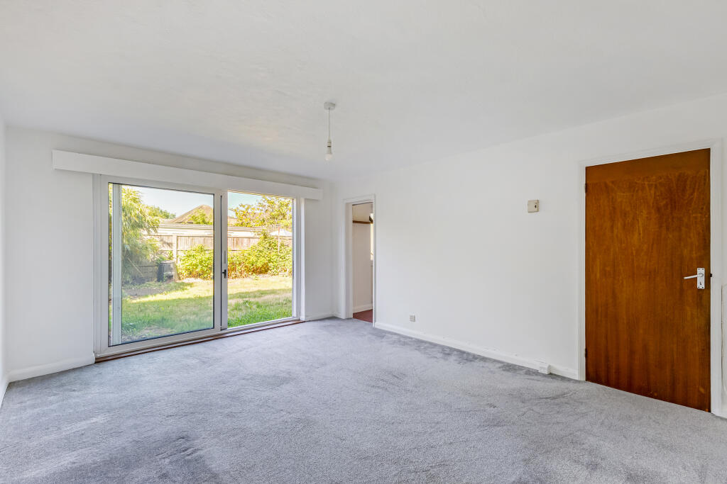 Glamorgan Court, Glamorgan Road, Hampton Wick photo 4