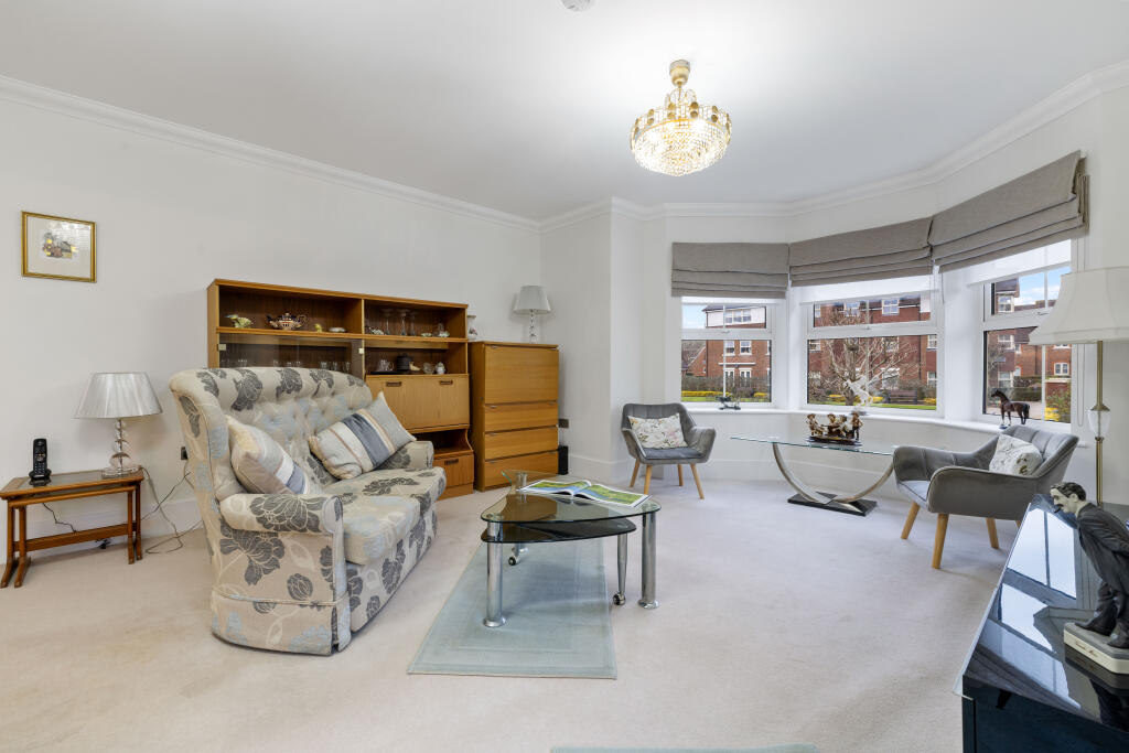 Main image of property: Colgate House, Durrants Drive, Durrants Village, Faygate, West Sussex RH12