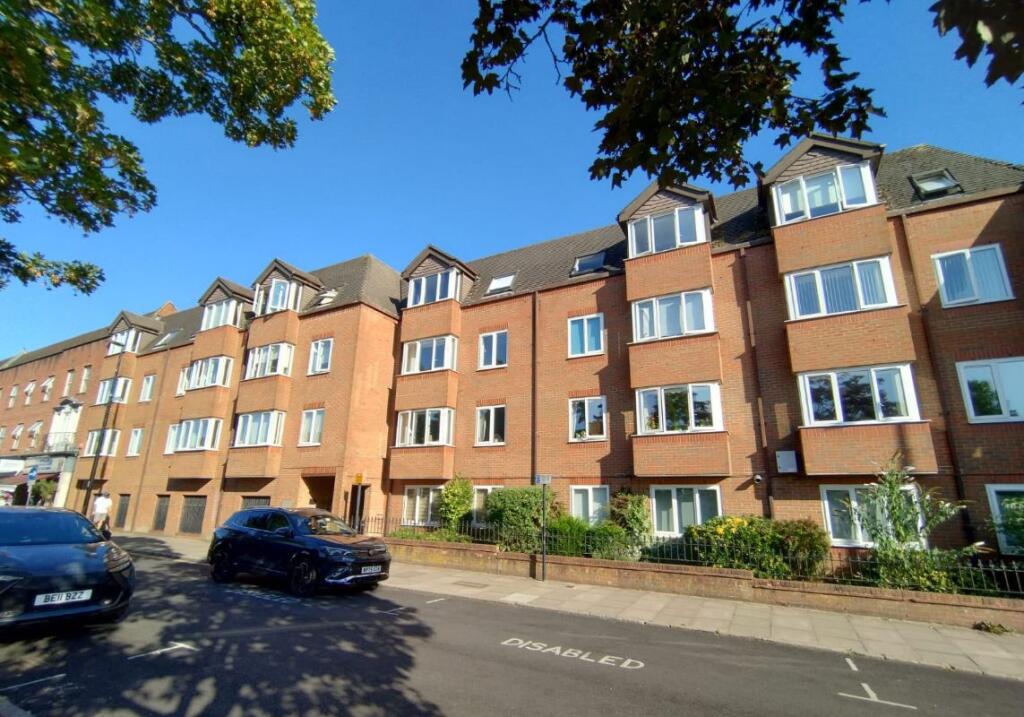 Main image of property: Flat 26 Lutyens Lodge, 523 Uxbridge Road, Pinner, Middlesex, HA5 4JX