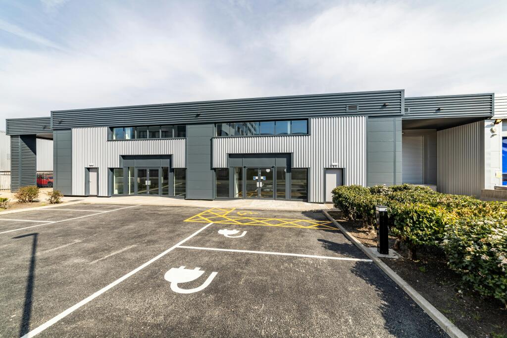 Units 2 and 3 Oxgate Centre70.jpg