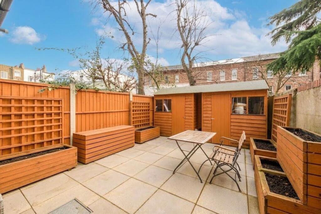Apartment in London - View 4