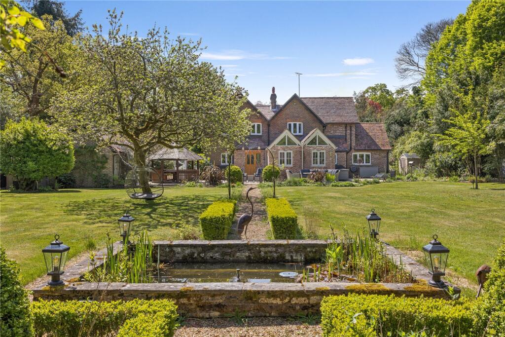Main image of property: The Mount, Headley, GU35