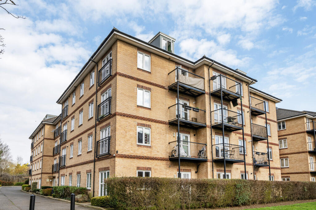 Main image of property: Worcester Close, London