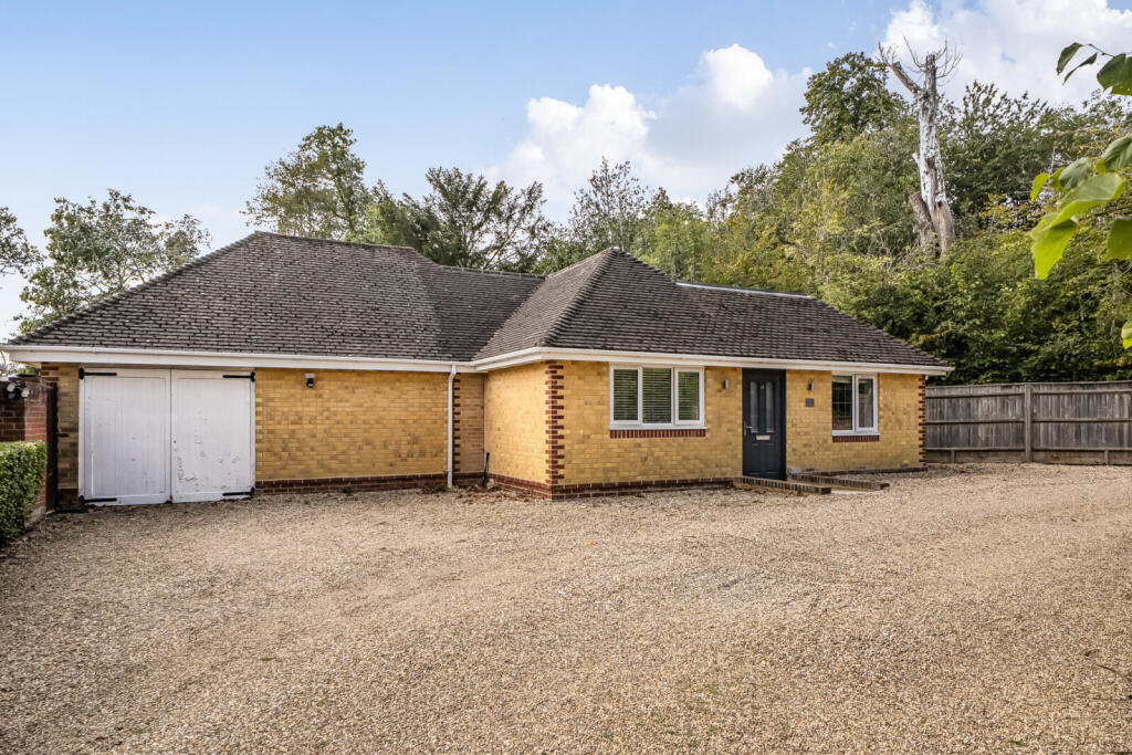 Main image of property: Hocketts Close, Whitchurch Hill, Reading, Oxfordshire, RG8
