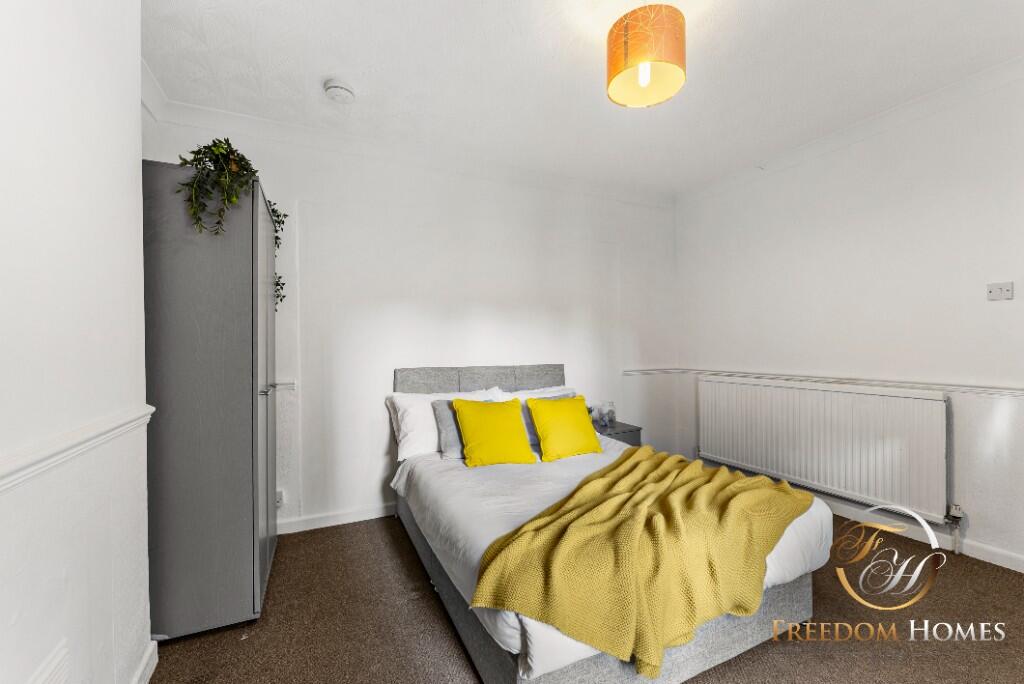 Main image of property: Dogsthorpe Road, Peterborough, Cambridgeshire, PE1