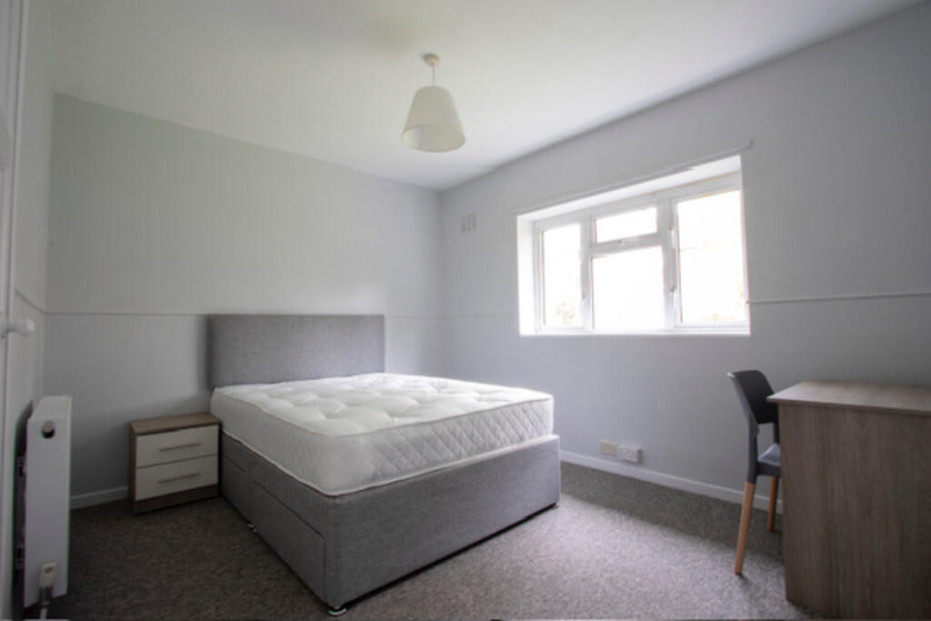Main image of property: Chatham Road, Stanmore