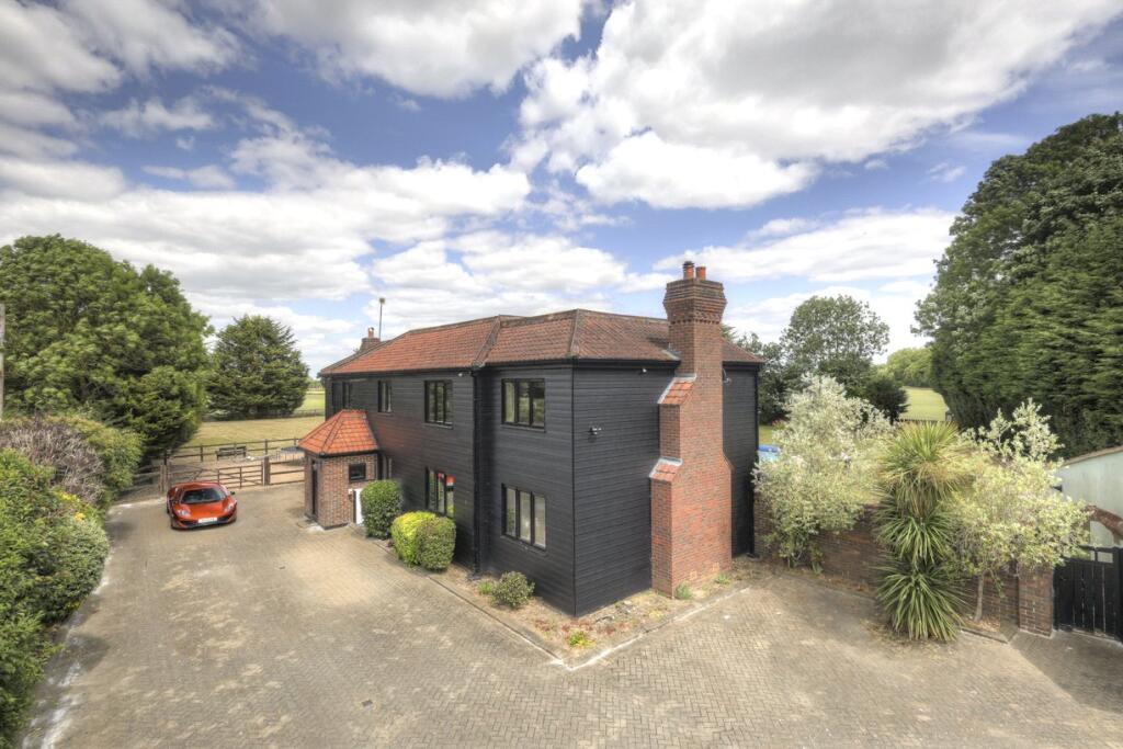 Main image of property: Gosfield Road, Gosfield, Essex, CM7