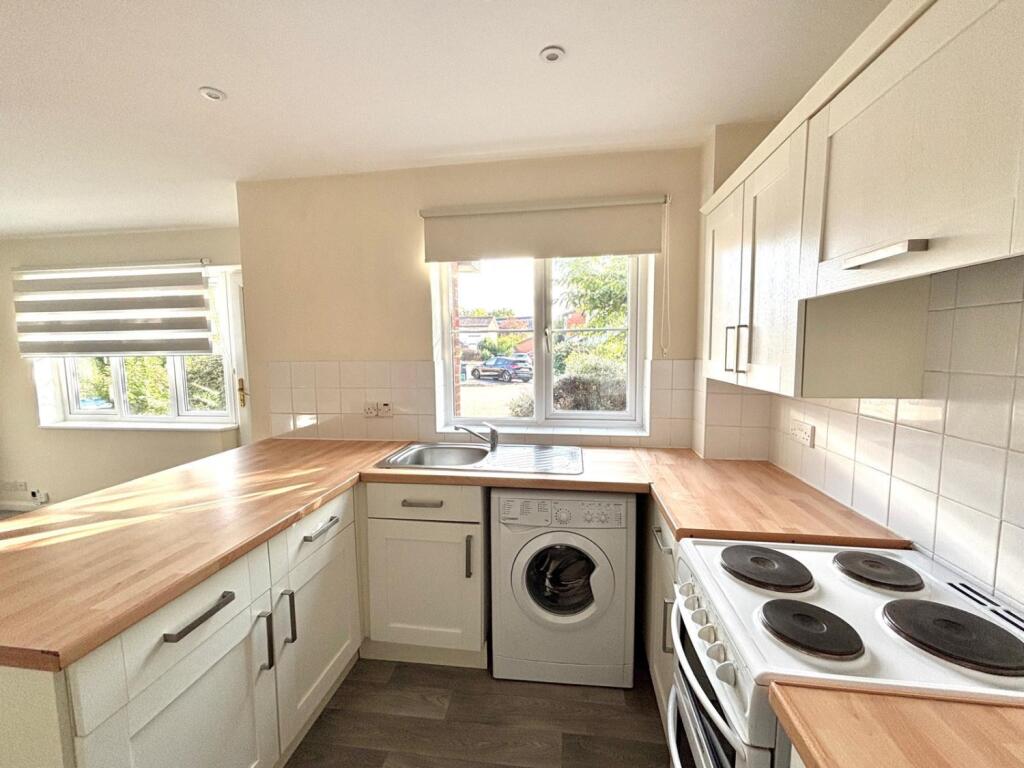 House in Twickenham - View 5