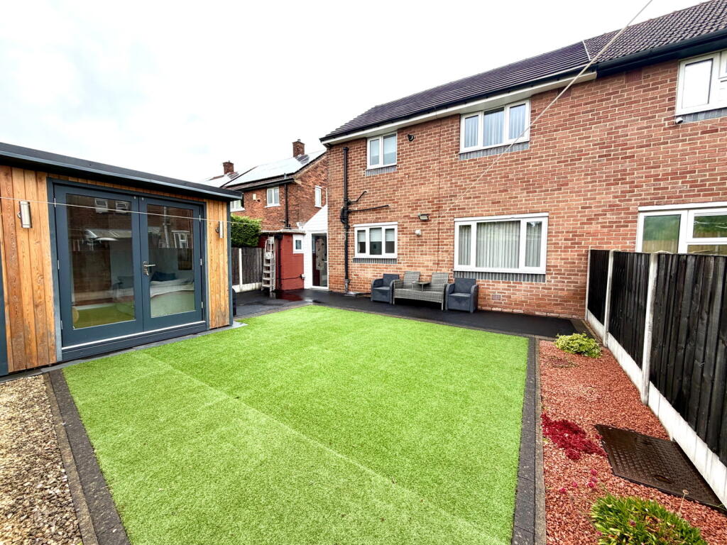 Lindhurst Road, Barnsley, S71 3DE photo 4