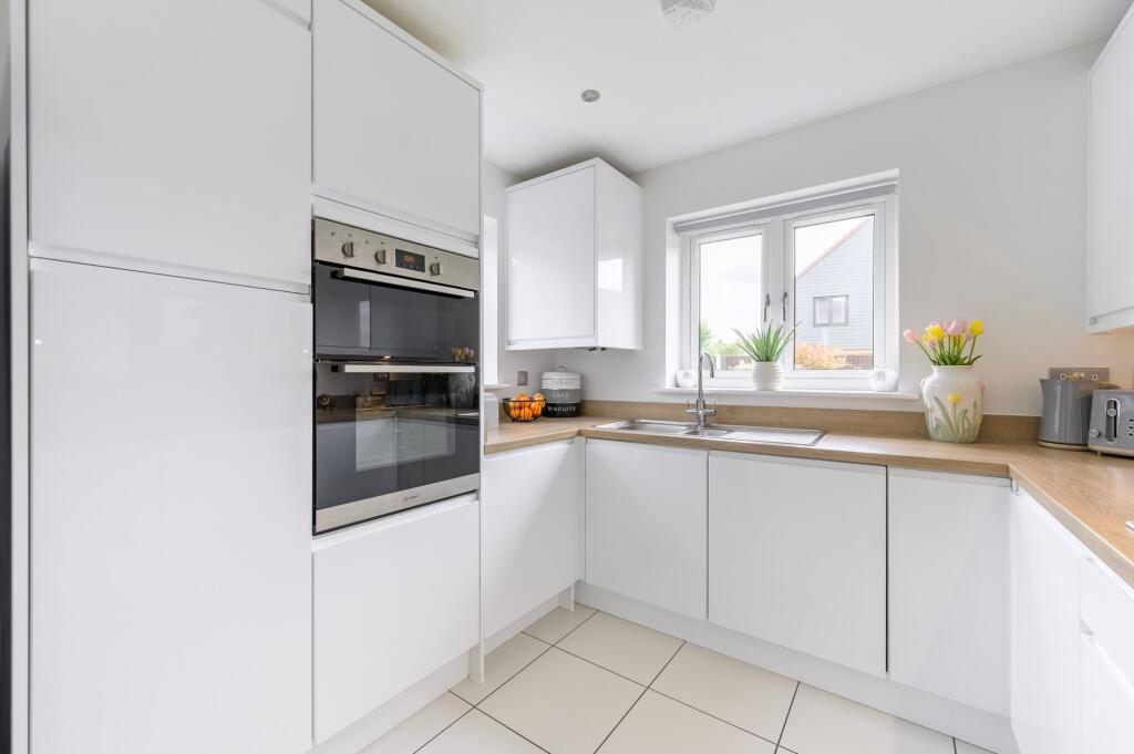 House in Great Yarmouth, Bradwell - View 2