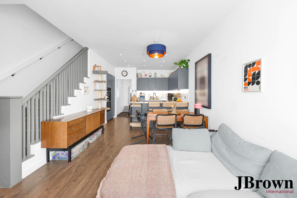 Main image of property: Springpark Drive, London, N4 2ZF