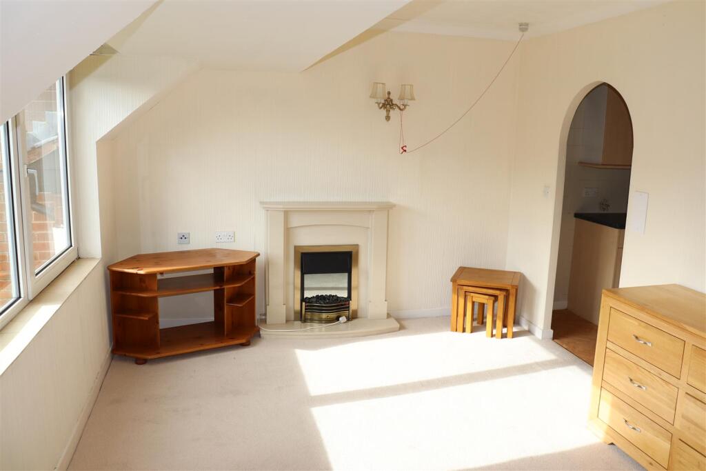 Northgate, Aldridge photo 2