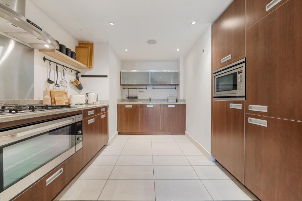 Apartment in London, West Hampstead - View 5
