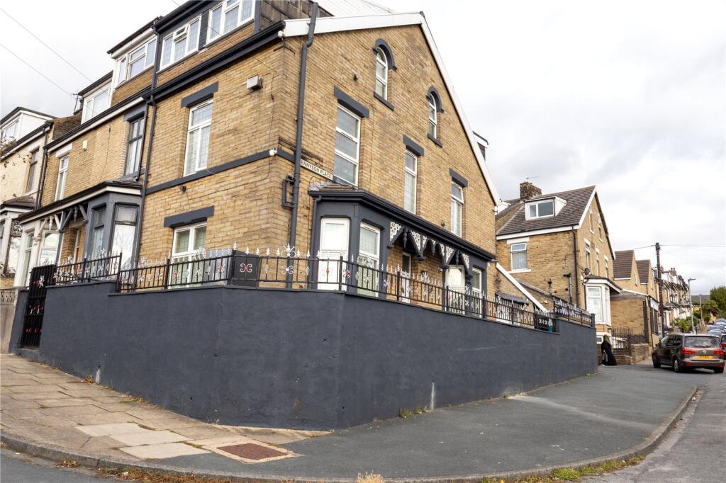 House in Bradford - View 2