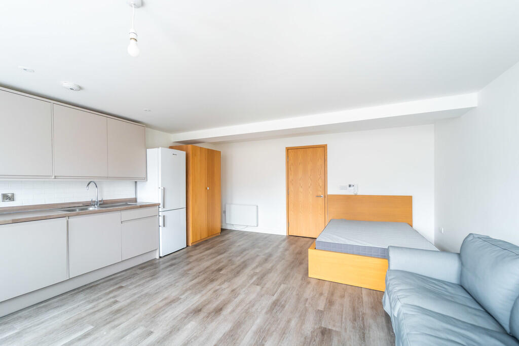 Apartment in London - More