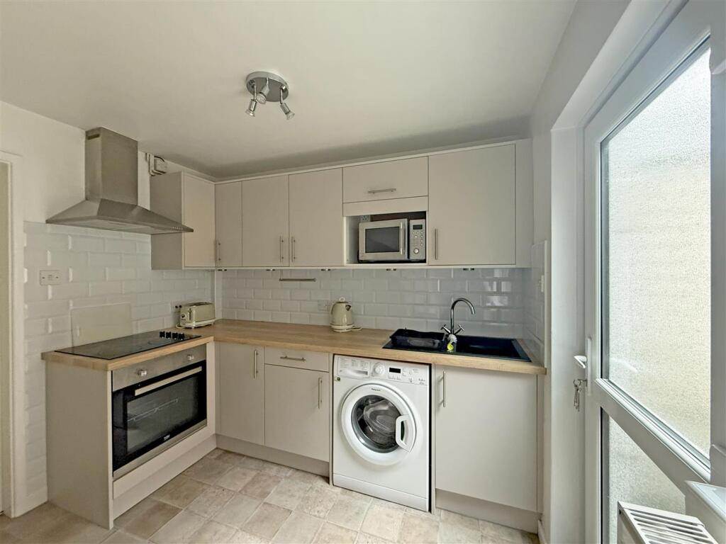Willow Cottages, Belle Vue, Shrewsbury photo 4